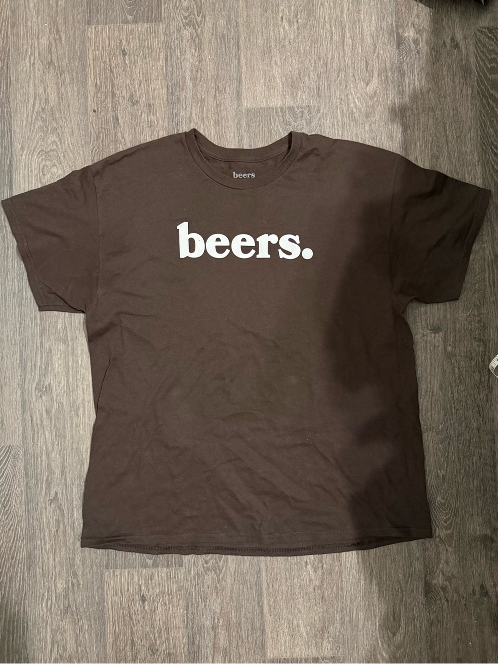 Men's Brown Beers. Graphic T-Shirt